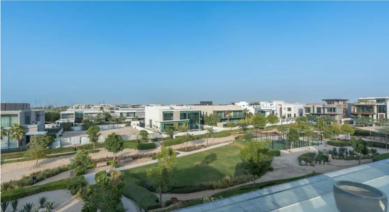 Single-Row Home with Bespoke Design