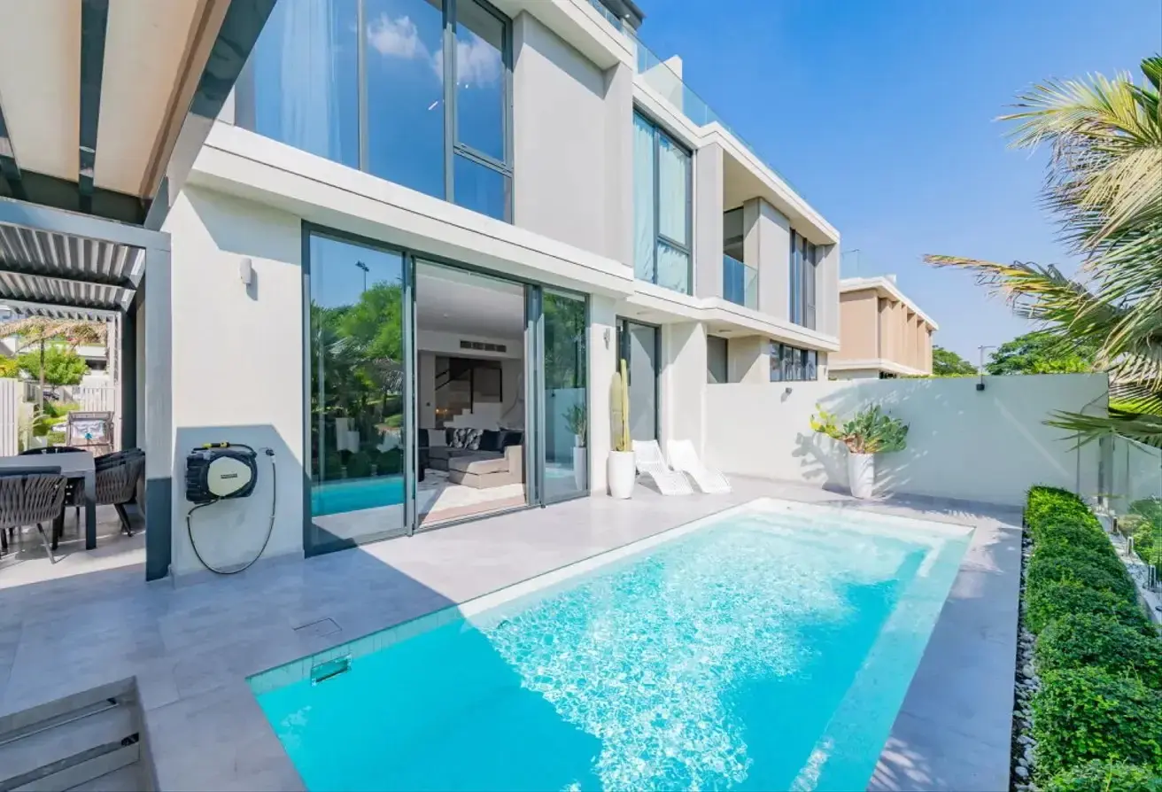 Luxury 4-Bedroom Villa for Sale in Club Villas