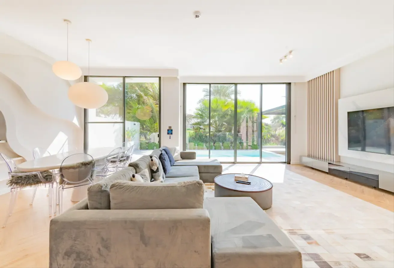 Luxury 4-Bedroom Villa for Sale in Club Villas