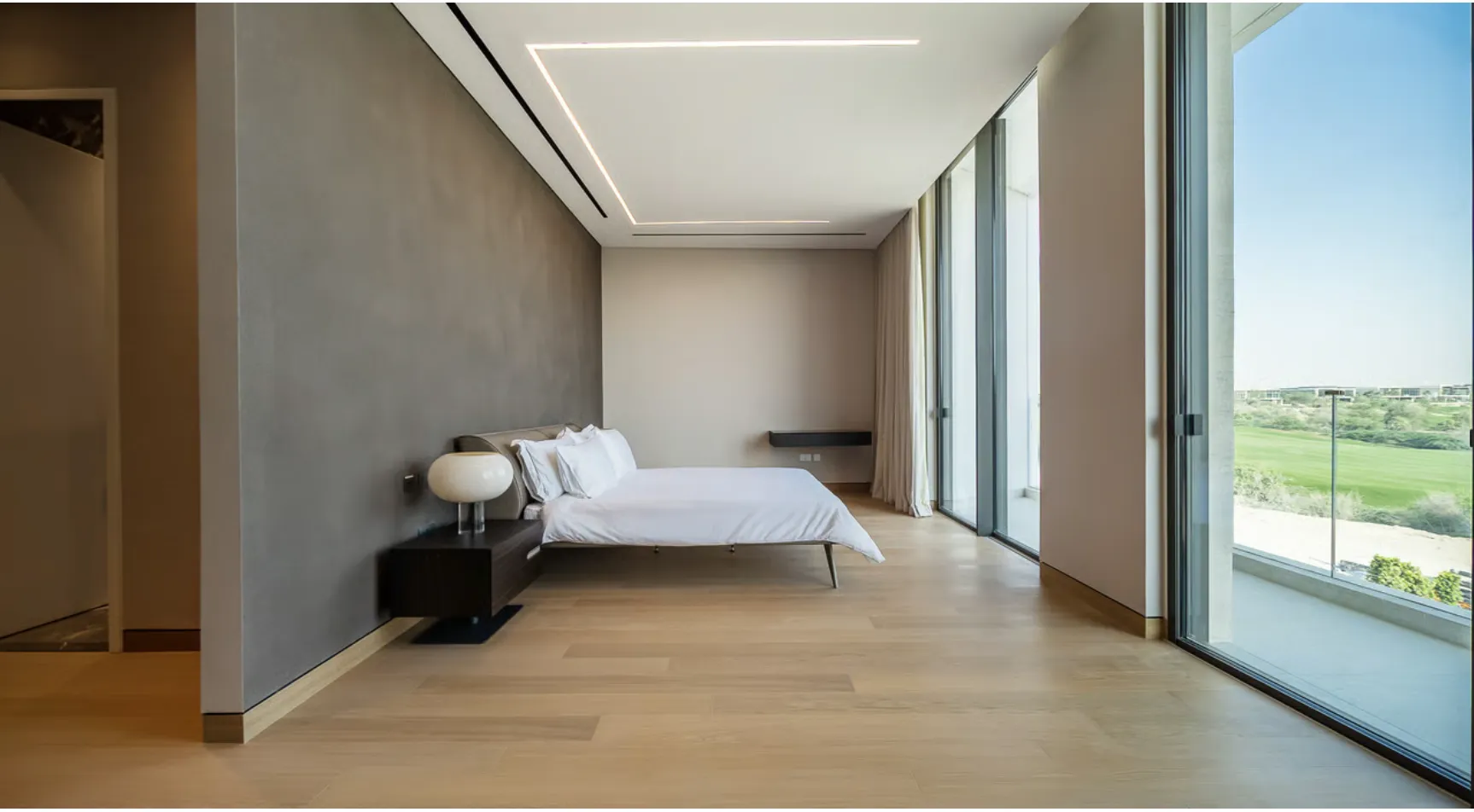 Exquisitely Designed Contemporary Villa