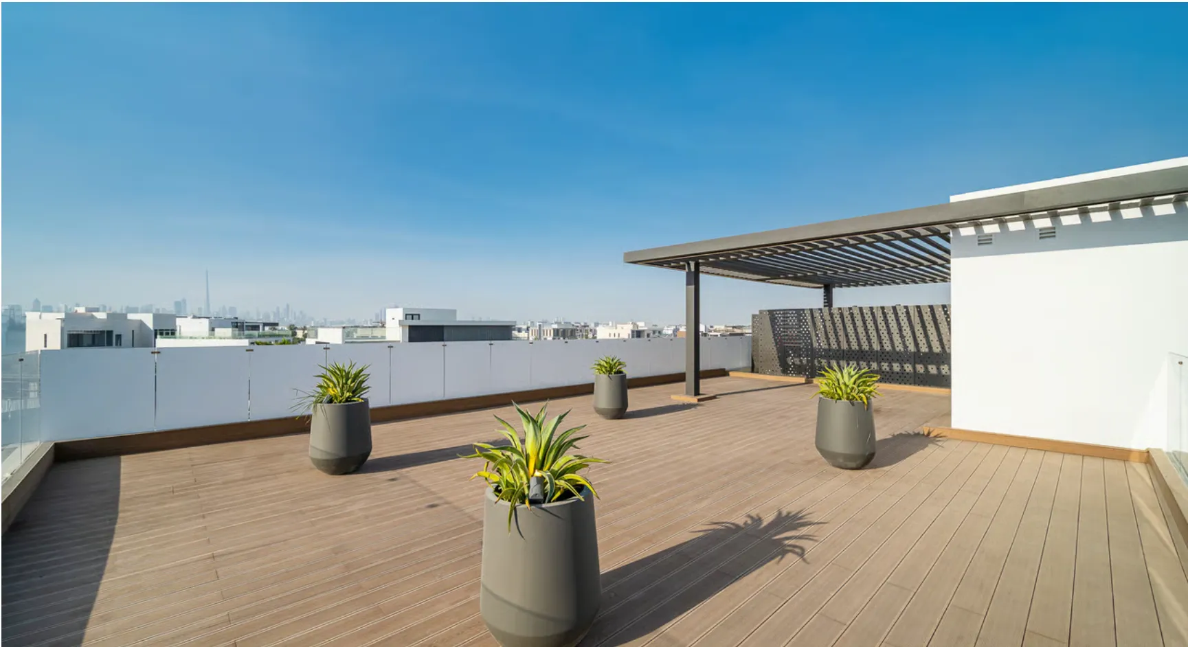 Exquisitely Designed Contemporary Villa