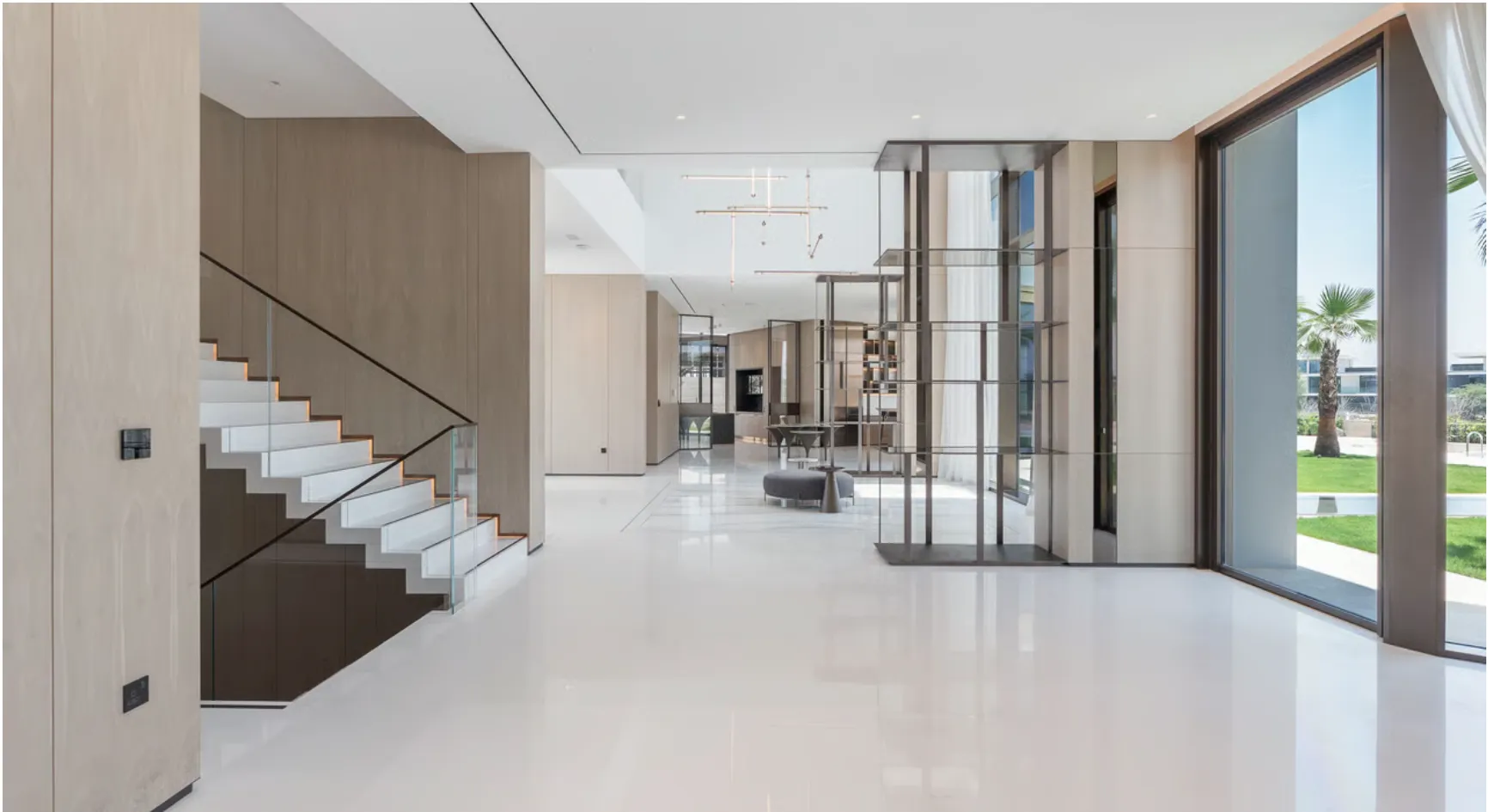 5BR Mansion in Emerald Hills