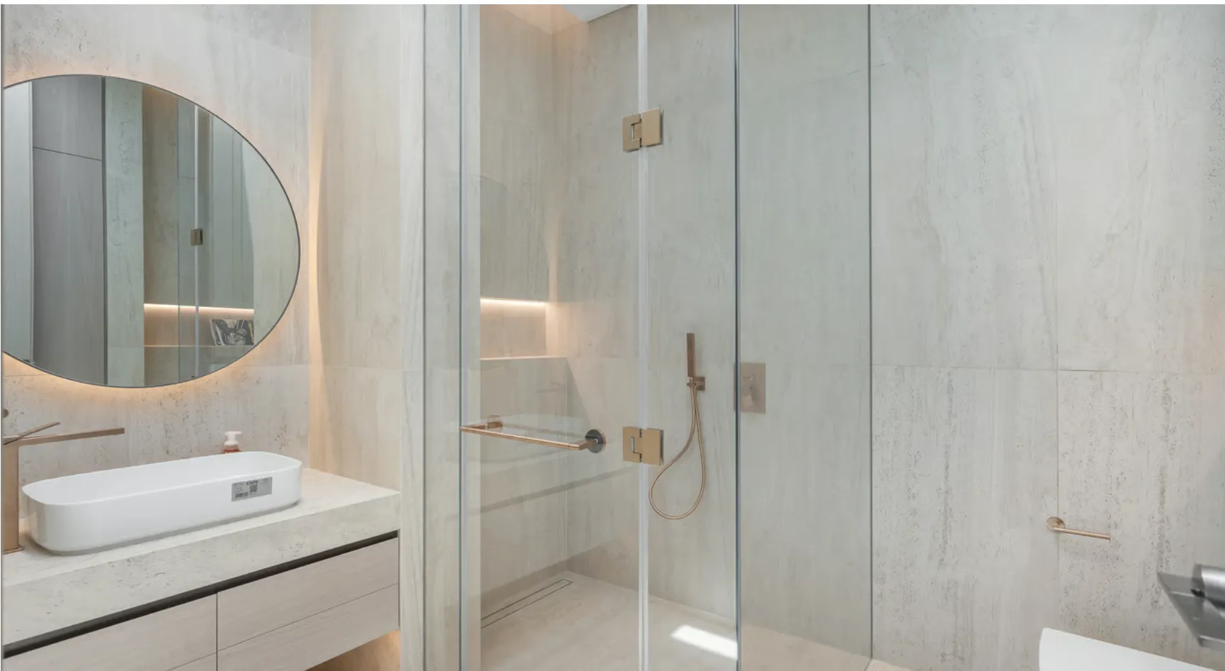 5BR Mansion in Emerald Hills