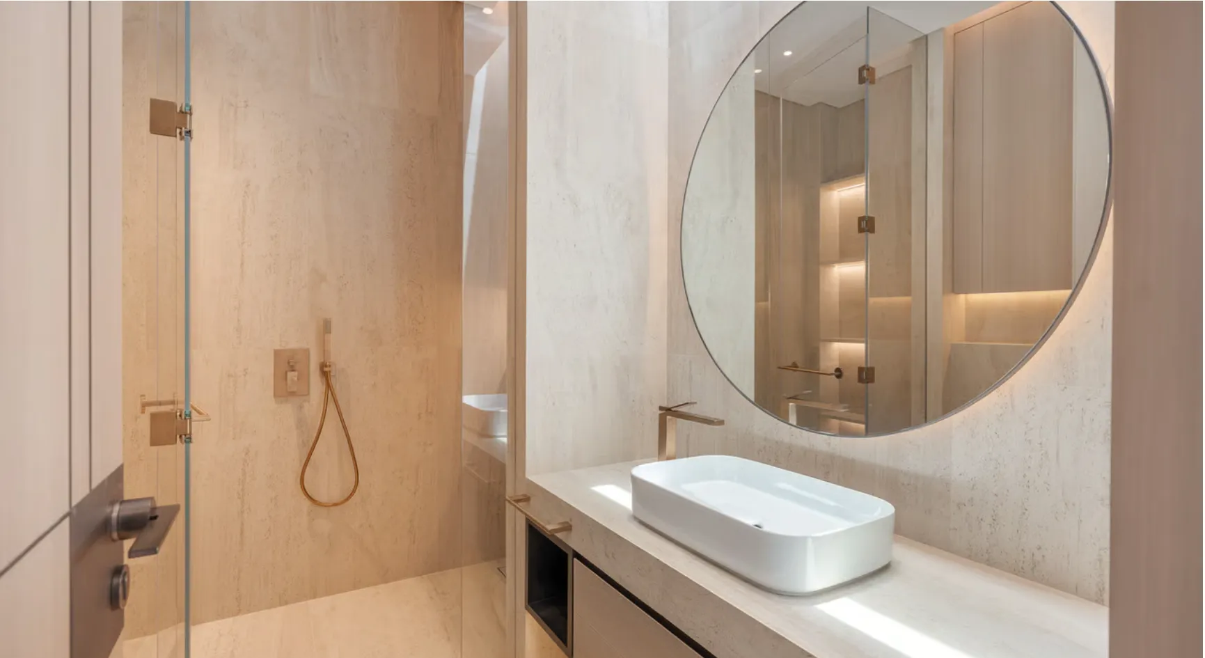 5BR Mansion in Emerald Hills