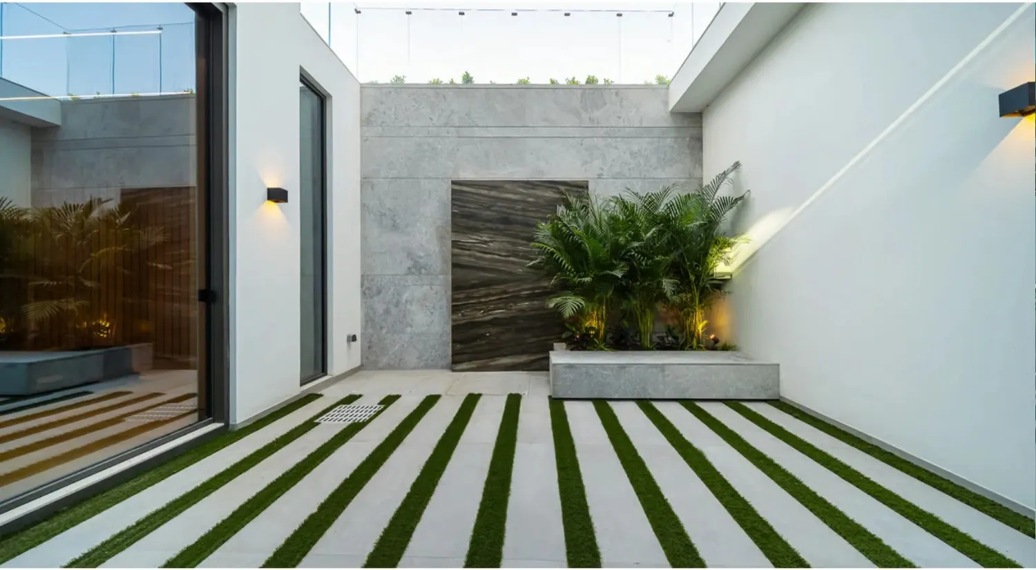 Exquisitely Designed Contemporary Villa