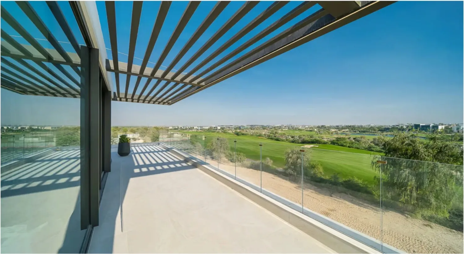 Exquisitely Designed Contemporary Villa