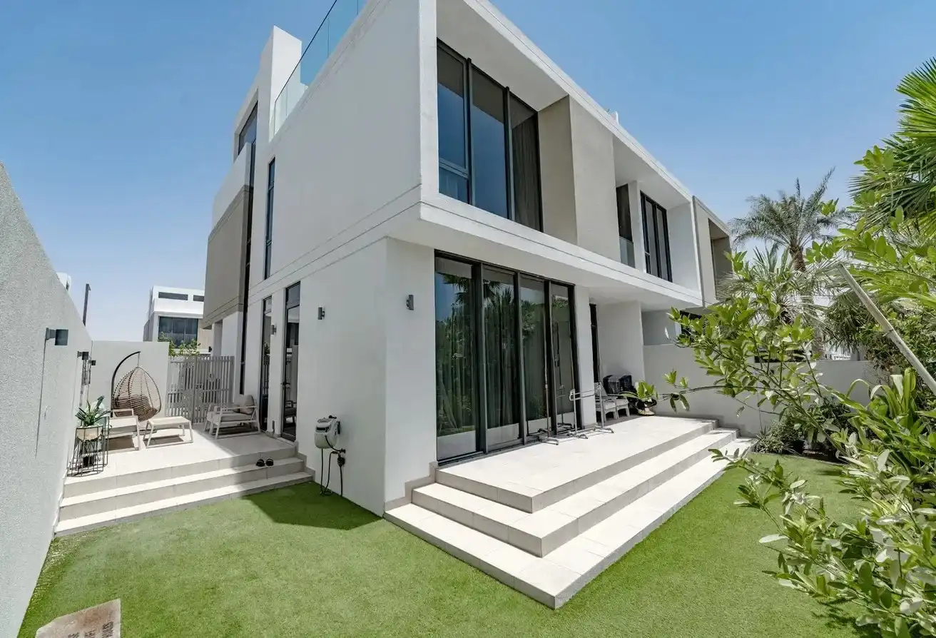 Golf Grove 3 Bedroom Villa with Roof Terrace in Dubai Hills