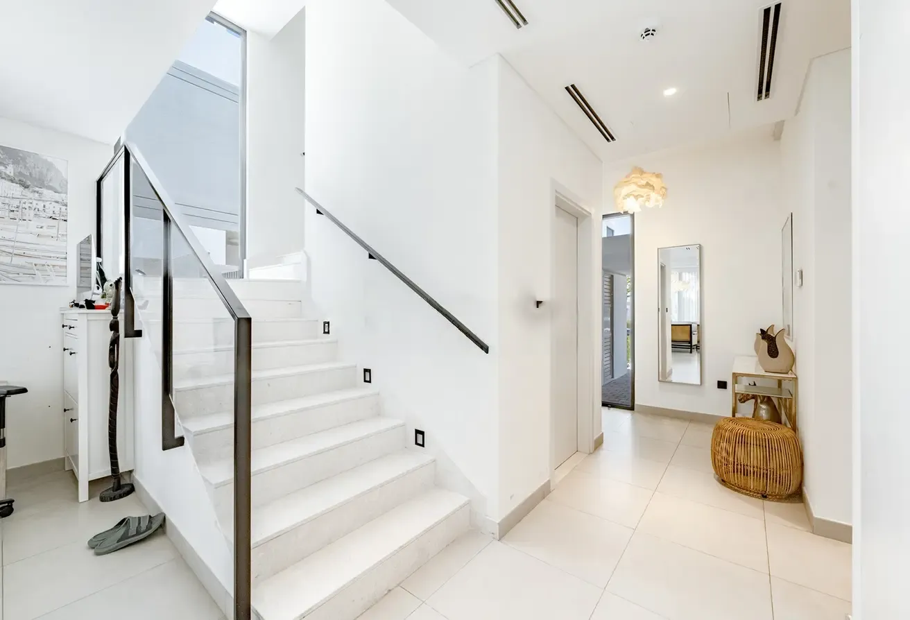 Golf Grove 3 Bedroom Villa with Roof Terrace in Dubai Hills
