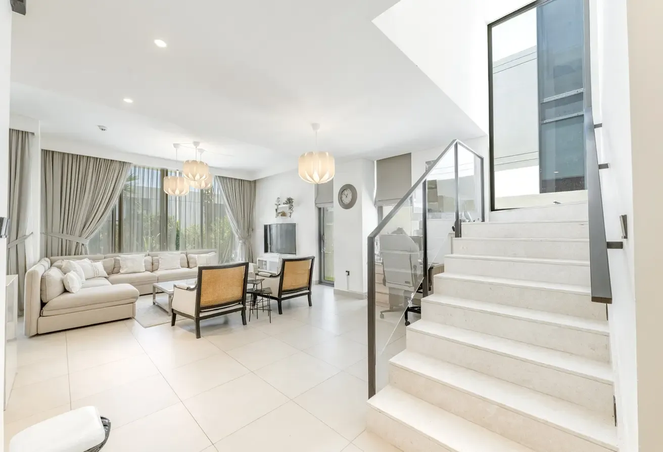 Golf Grove 3 Bedroom Villa with Roof Terrace in Dubai Hills
