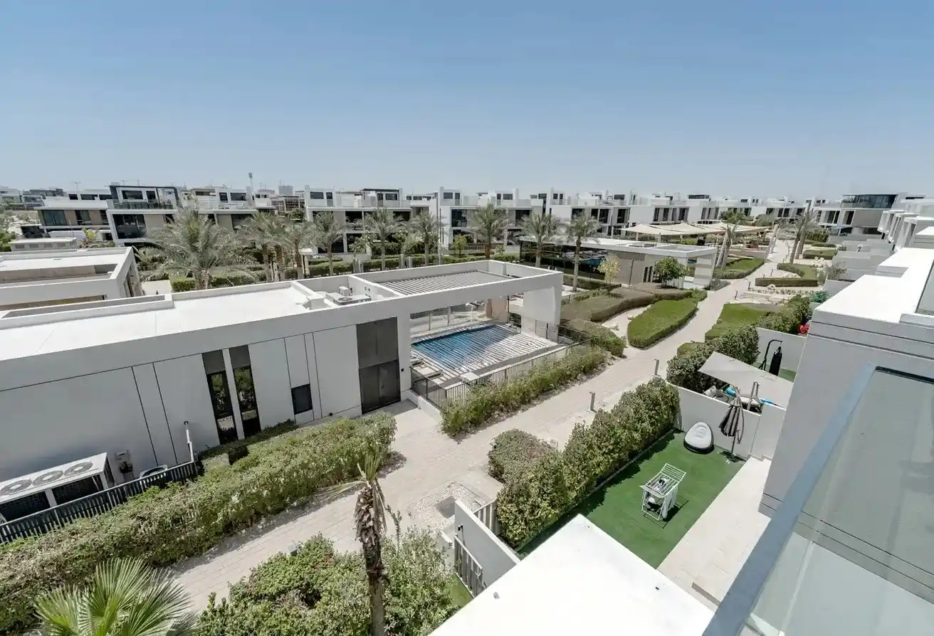 Golf Grove 3 Bedroom Villa with Roof Terrace in Dubai Hills