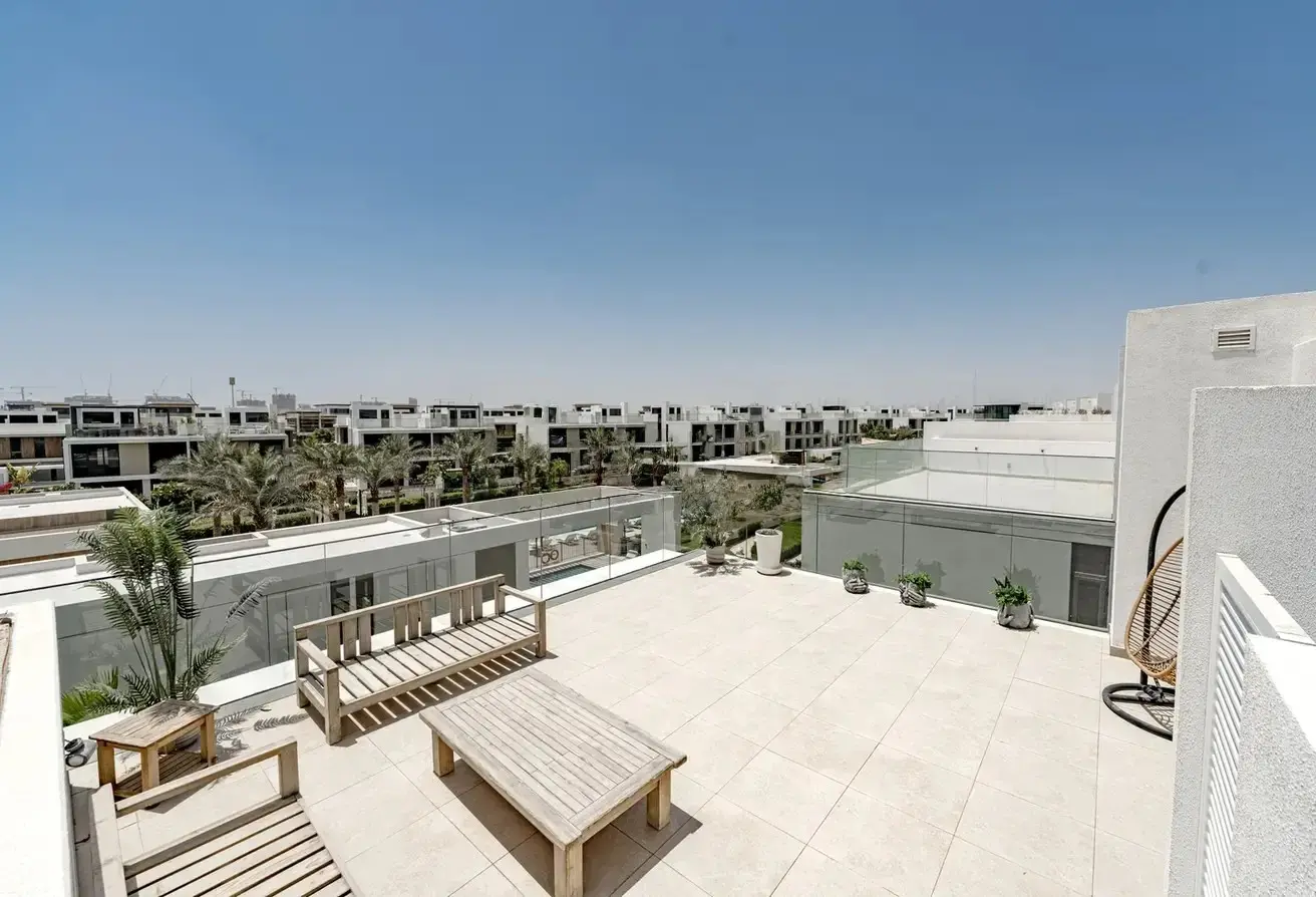 Golf Grove 3 Bedroom Villa with Roof Terrace in Dubai Hills