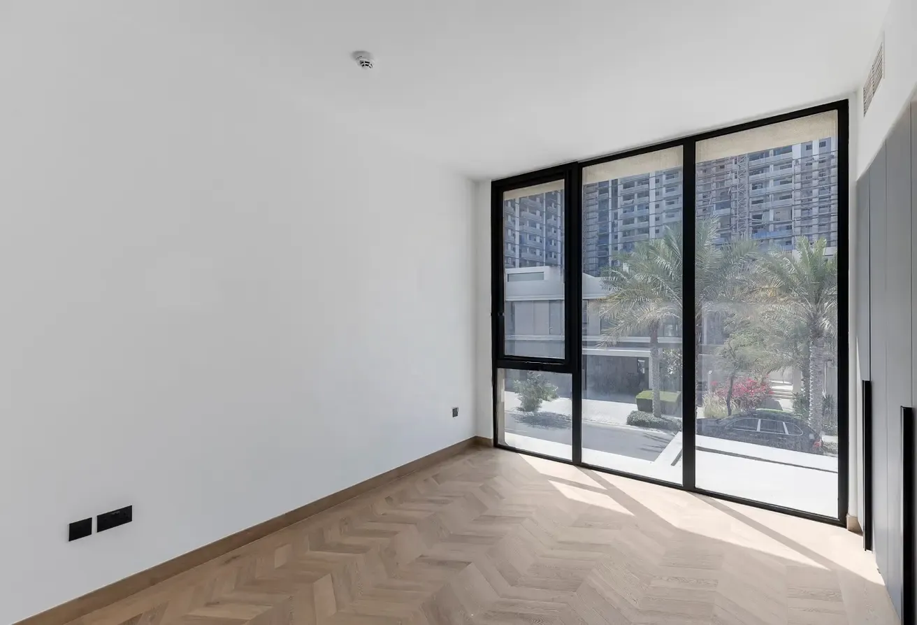 Luxury 4-Bedroom Villa in Club Villas