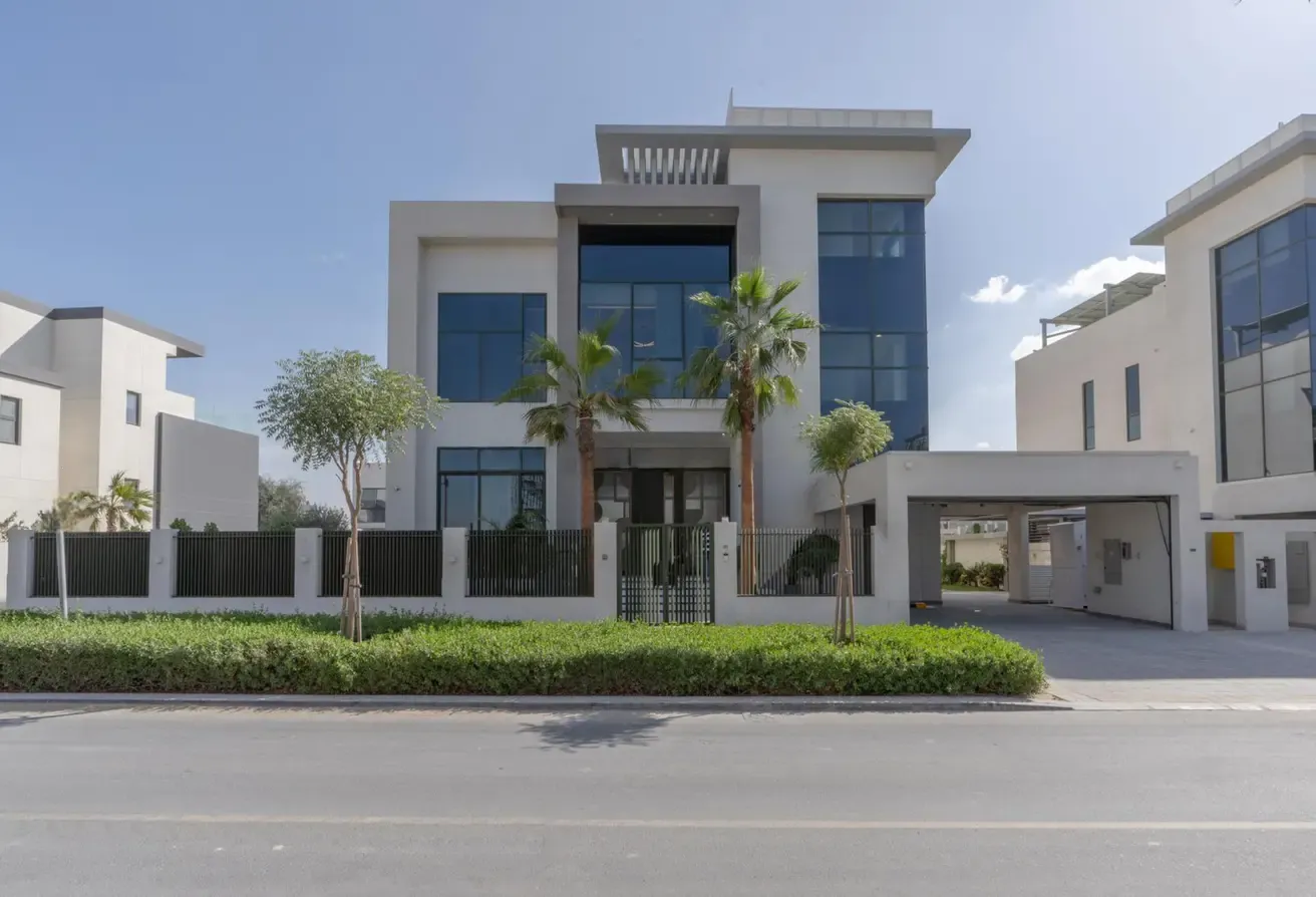 Luxury 7-Bed Villa for Sale in Dubai Hills Estate