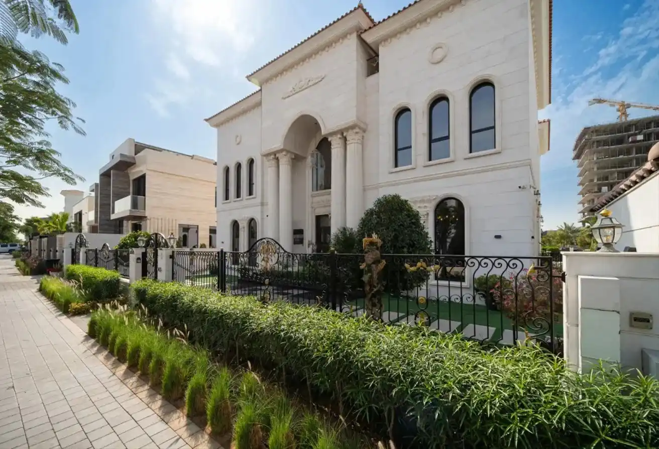 Luxury Mansion in Dubai Hills
