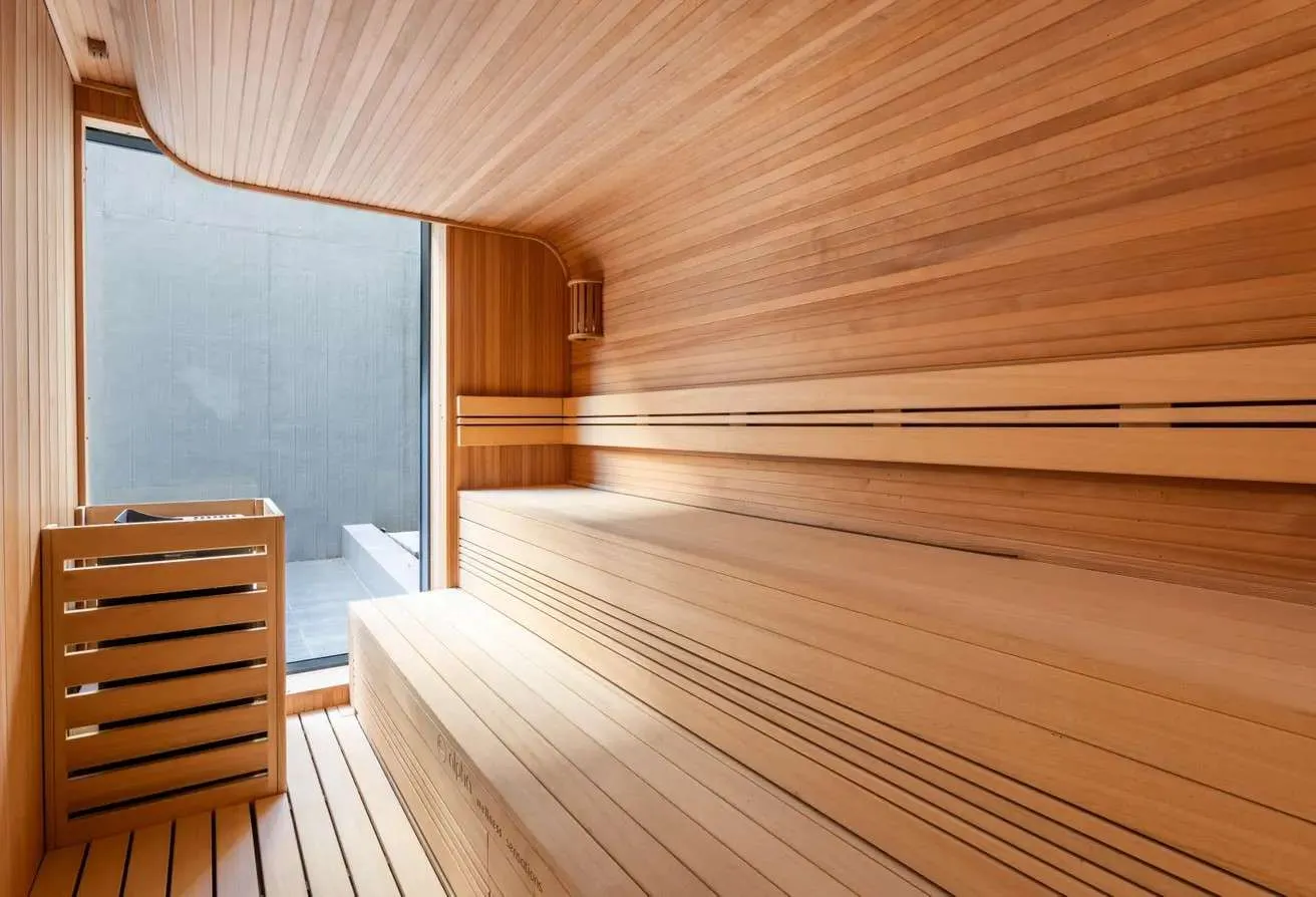 Ultra-Luxury 6-Bedroom Villa