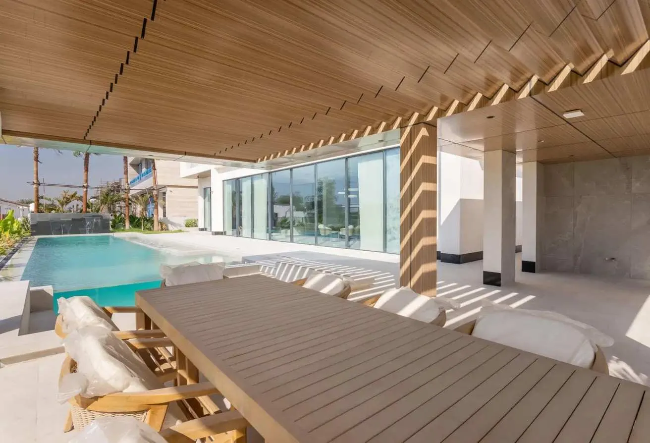 Ultra-Luxury 6-Bedroom Villa