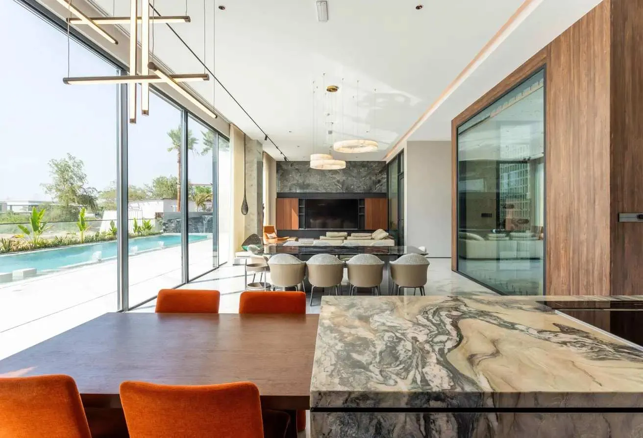 Ultra-Luxury 6-Bedroom Villa