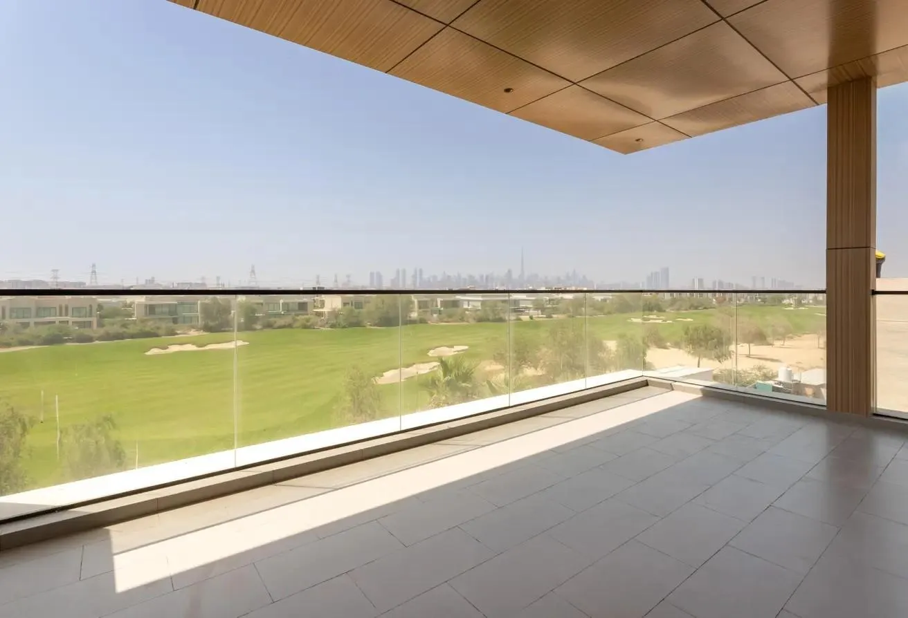 Ultra-Luxury 6-Bedroom Villa