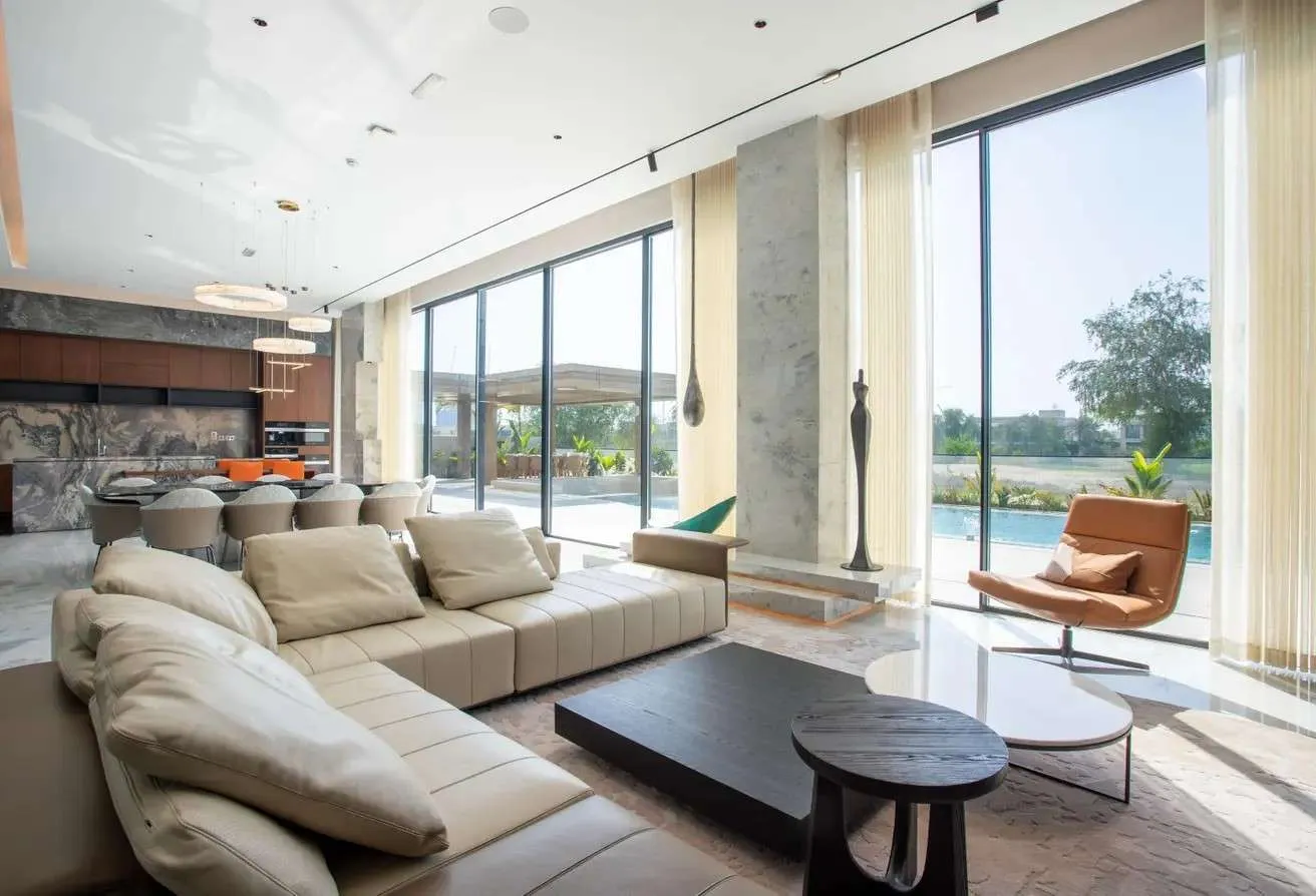 Ultra-Luxury 6-Bedroom Villa