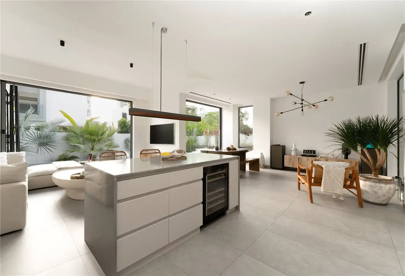 Upgraded 3-Bed Villa in Dubai Hills
