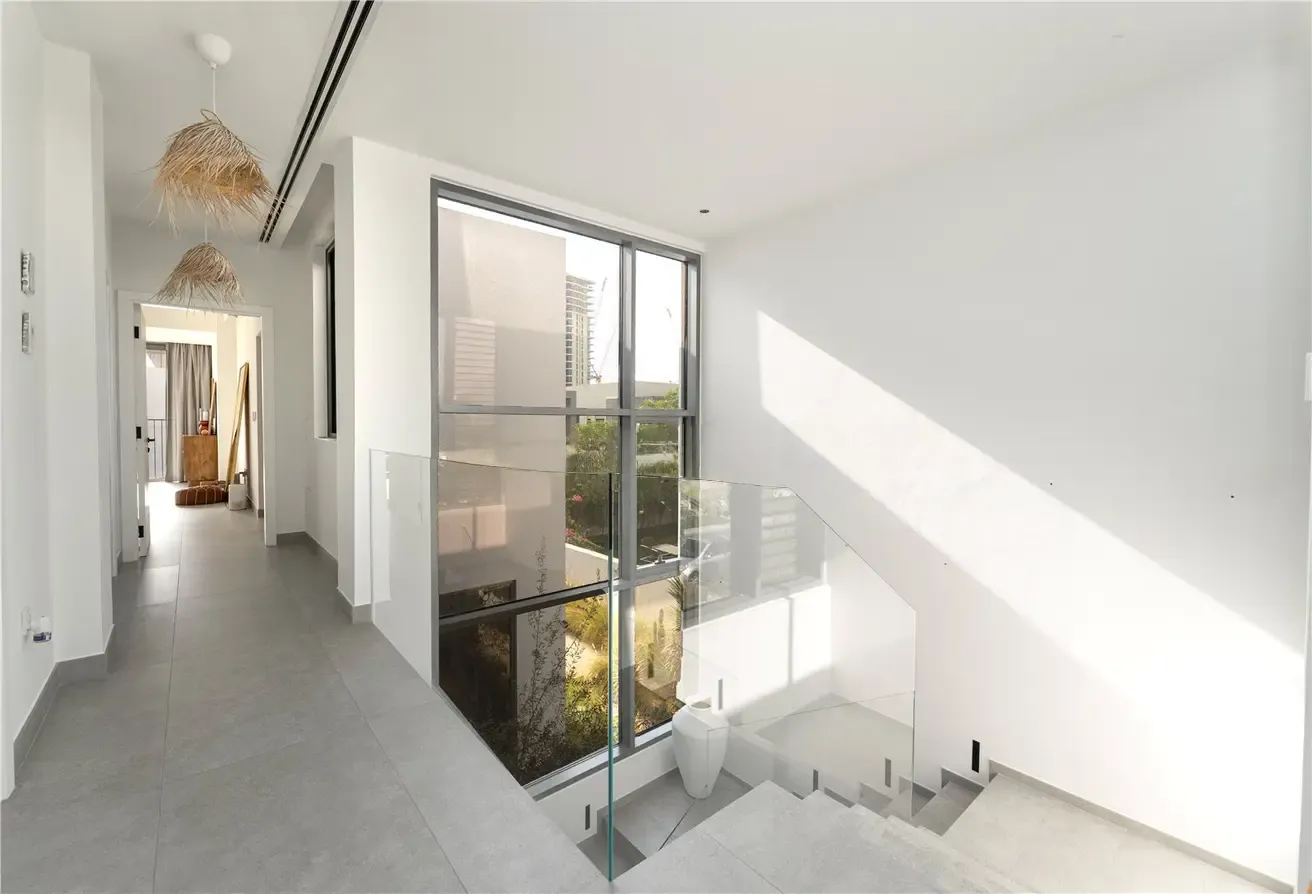 Upgraded 3-Bed Villa in Dubai Hills