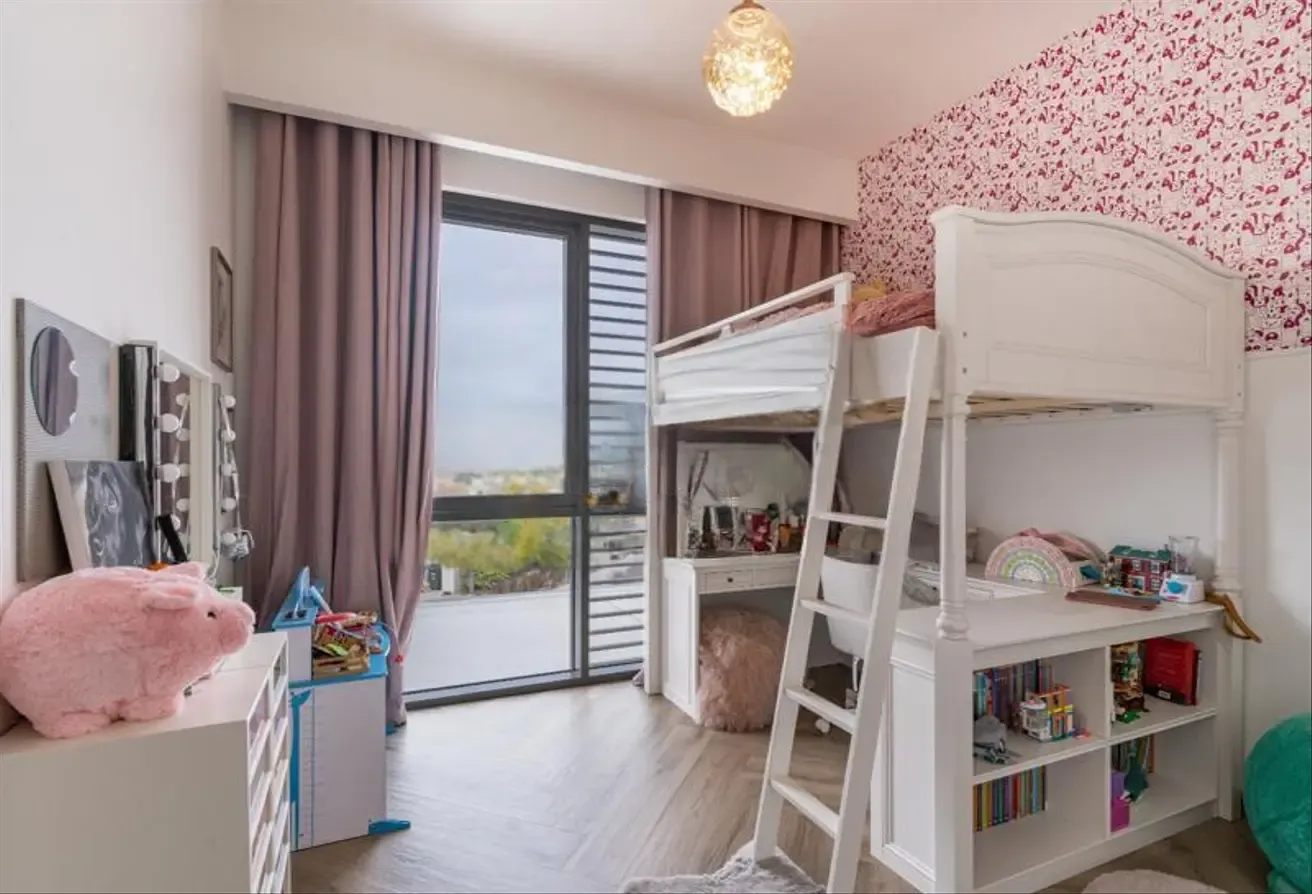 Upgraded 4-Bed Villa in Dubai Hills