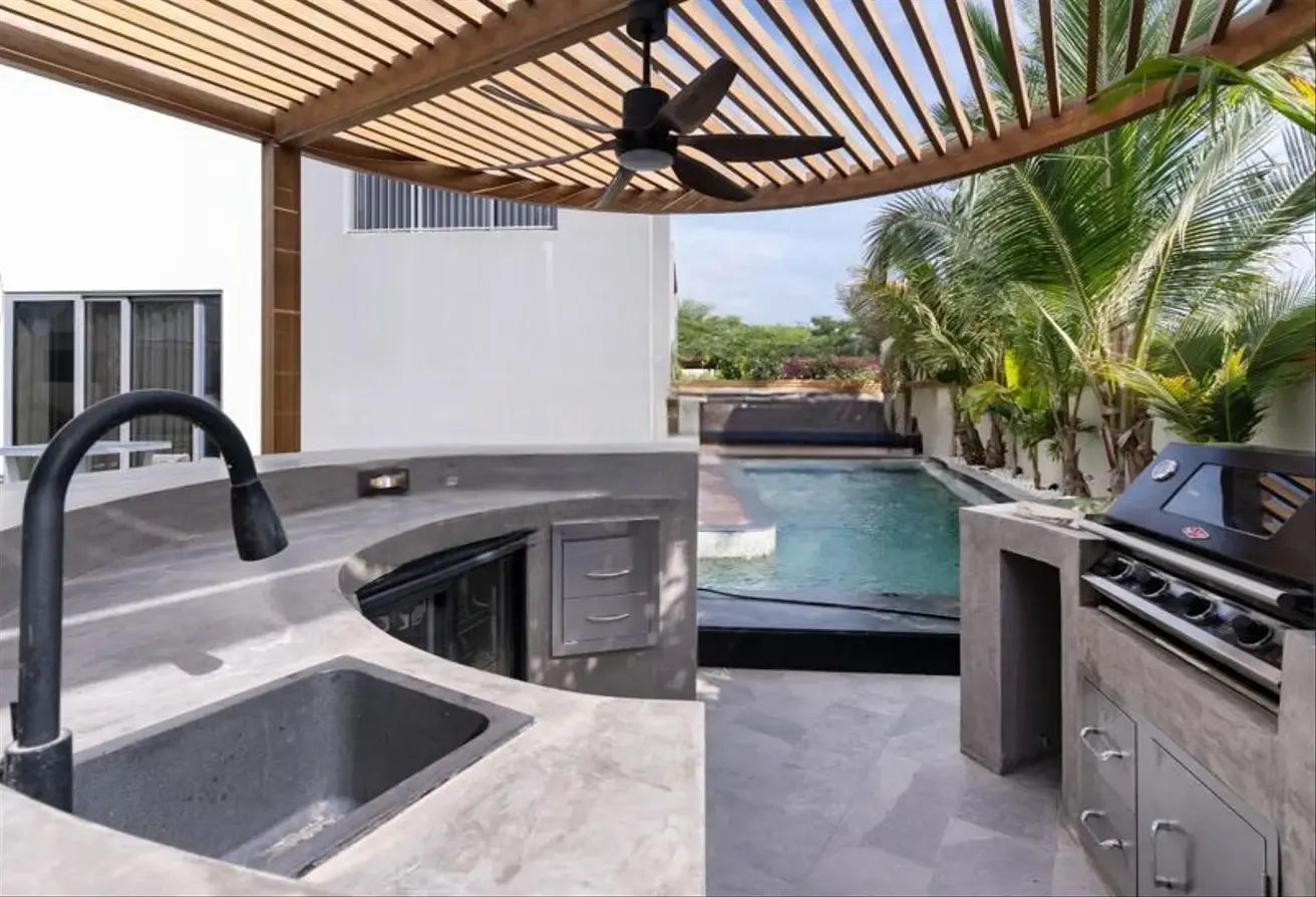 Upgraded 4-Bed Villa in Dubai Hills