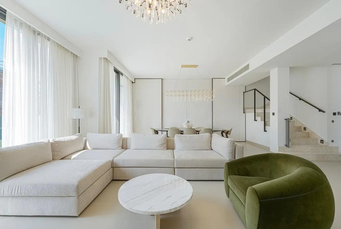 Upgraded Four Bedroom Villa For Sale, Dubai Hills