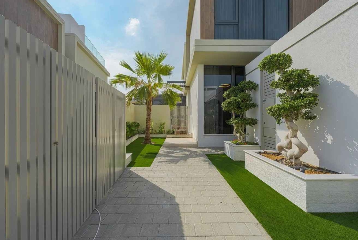 Upgraded Four Bedroom Villa For Sale, Dubai Hills