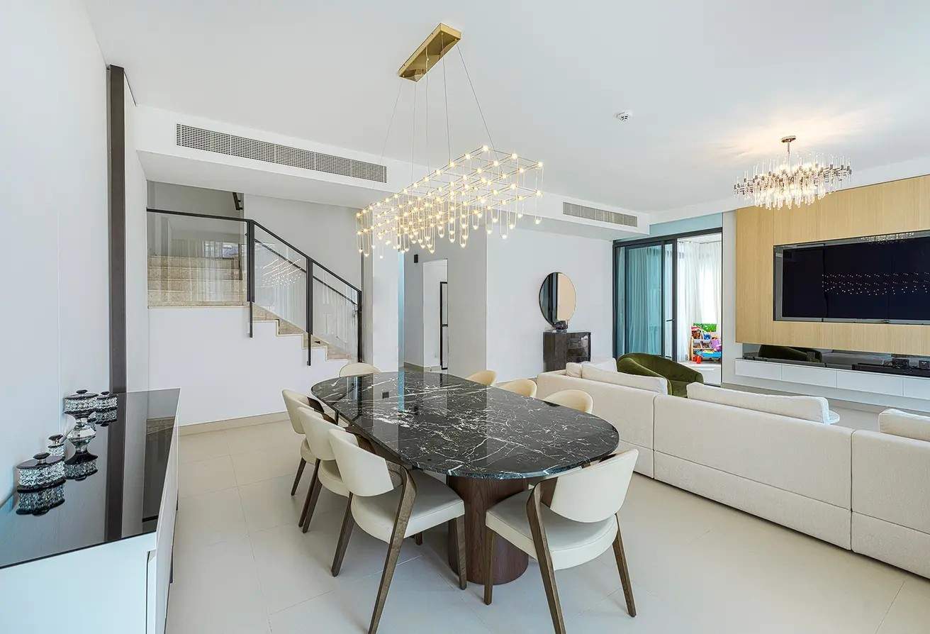 Upgraded Four Bedroom Villa For Sale, Dubai Hills