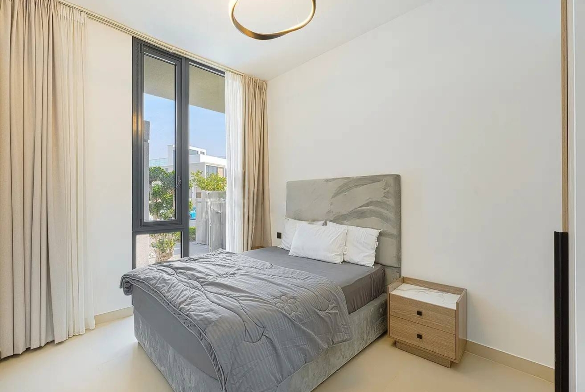 Upgraded Four Bedroom Villa For Sale, Dubai Hills