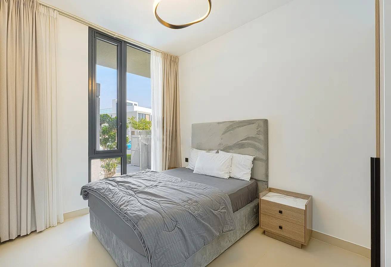 Upgraded Four Bedroom Villa For Sale, Dubai Hills