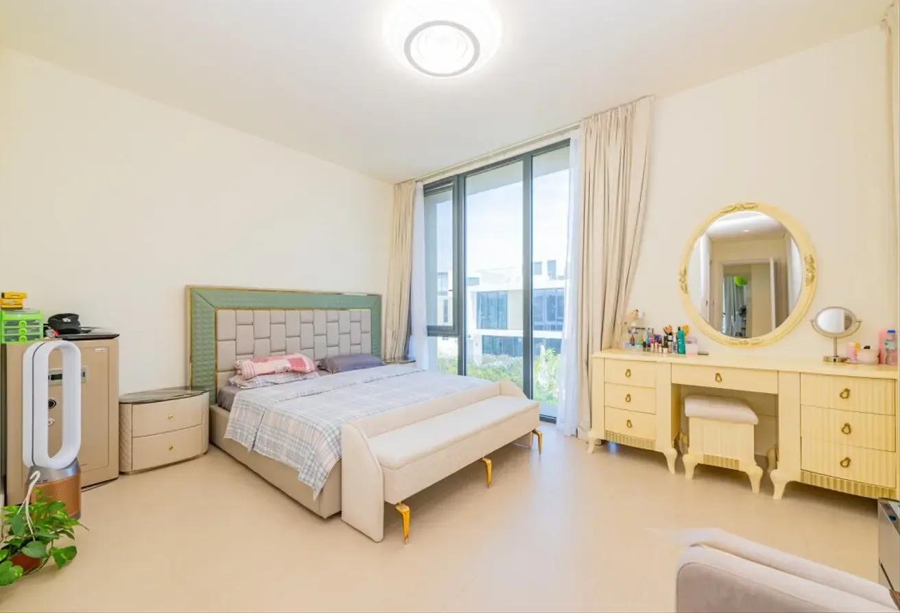 Upgraded 3BR Villa in Golf Grove, Dubai Hills Estate